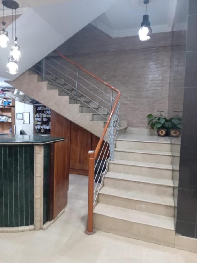 New Hotel Chilton 卡拉奇 外观 照片