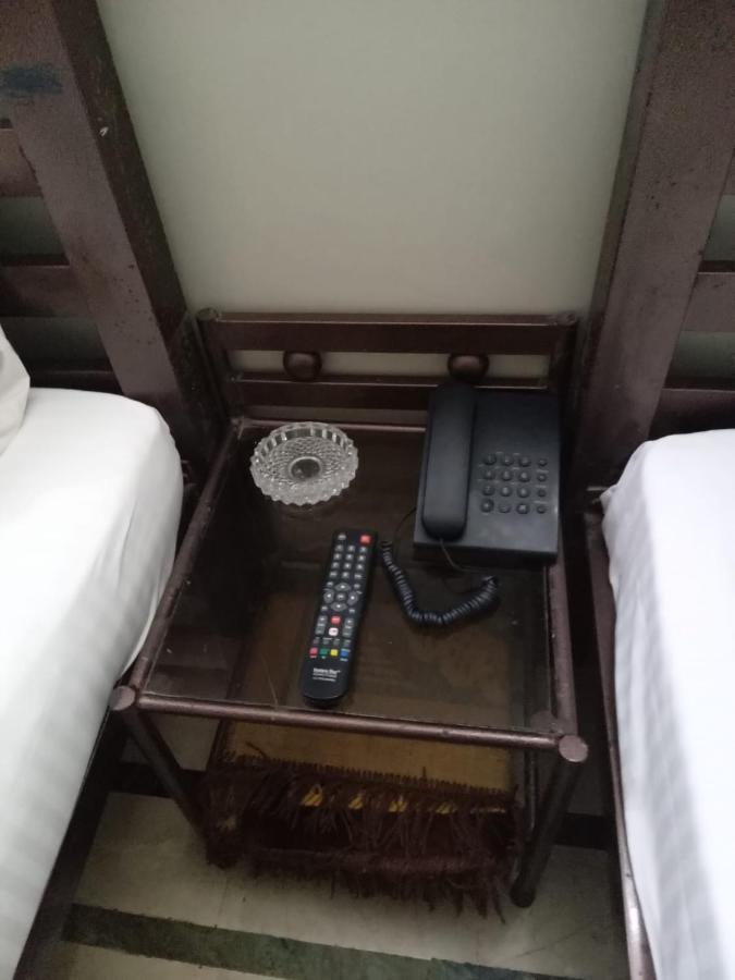 New Hotel Chilton 卡拉奇 外观 照片